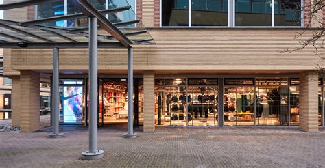 hilversum nike corona|Nike Employee Store Hilversum.